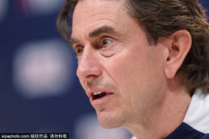 热刺风暴仍在酝酿：弗兰克带队出面应对舆论，帅位命运悬而未决